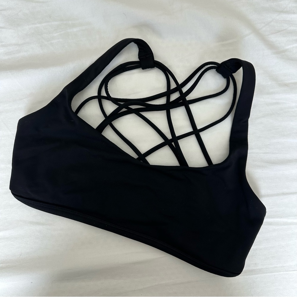 Lululemon Free to Be - Wild bra black 8
